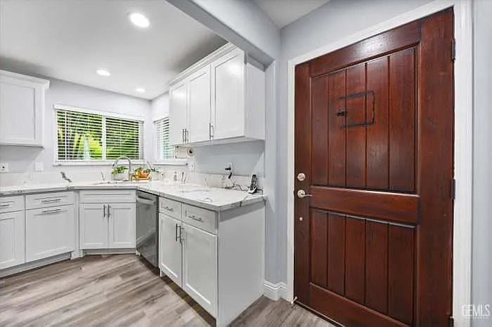 8917 Worrell Ct — Photo 24