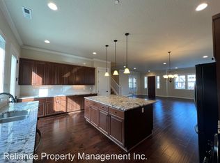 12314 SW Athens Ln, Wilsonville, OR 97070