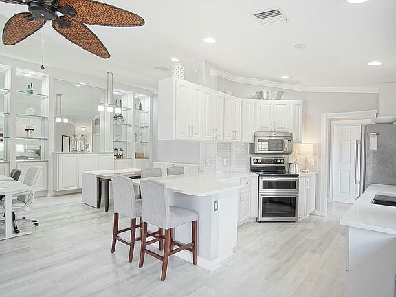 5th image of 11262 SW Pembroke Drive