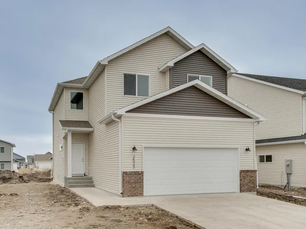 2523 36th Ave S, Moorhead, MN 56560