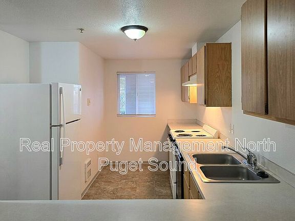 3rd image of 4505 100th St NE APT B12