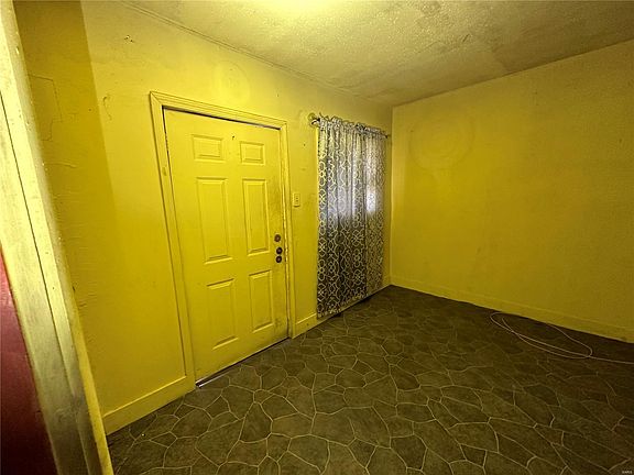 4th image of 7224 Page Ave
