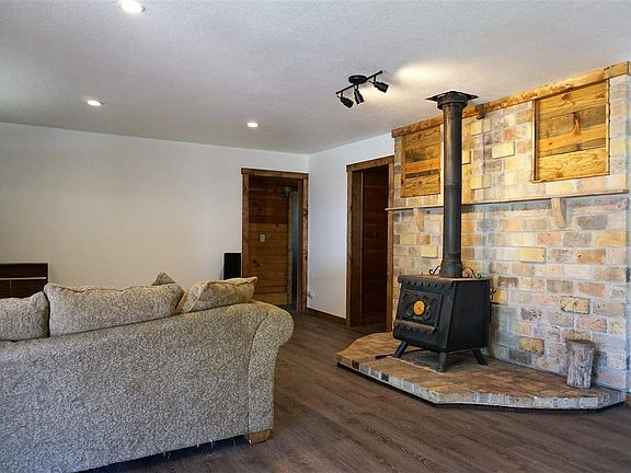 5th image of 1012 Firenze St