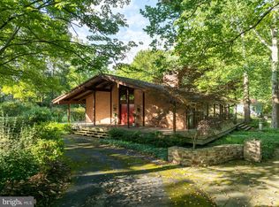 9204 Playhouse Rd, Petersburg, PA 16669