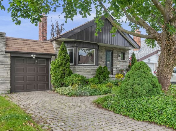 498 Plains Rd, Toronto, ON M4C 2Y8