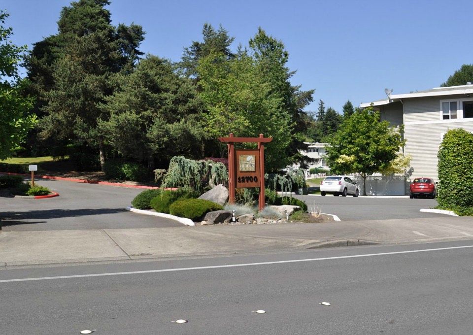 1st image of 12701 NE 9th Pl APT D304