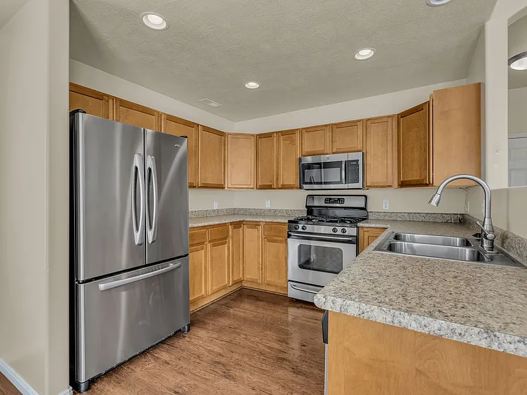 6169 S 1375 E — Photo 3