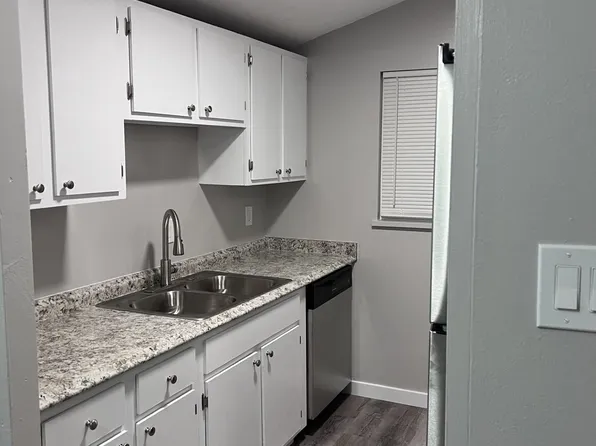 2115 4th Ave #B, Greeley, CO 80631