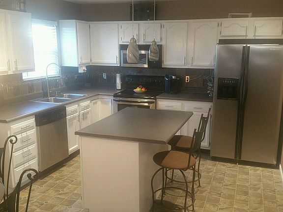 4th image of 2137 Indian Creek Trl