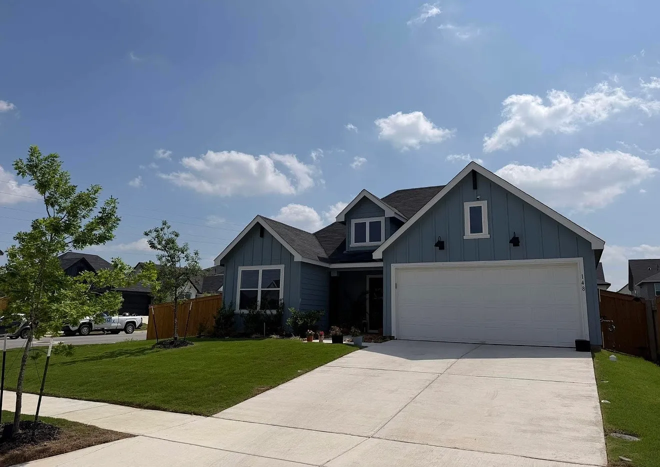 3 bed, 1566 sqft, $2,400 — Photo 1