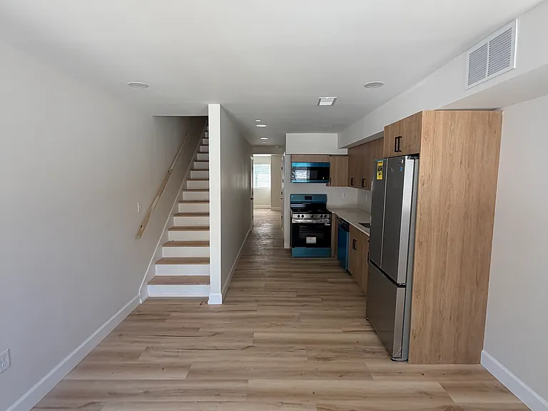 44 Warner St #B11 — Photo 2