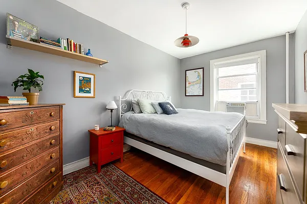 Sold by Compass | media 5