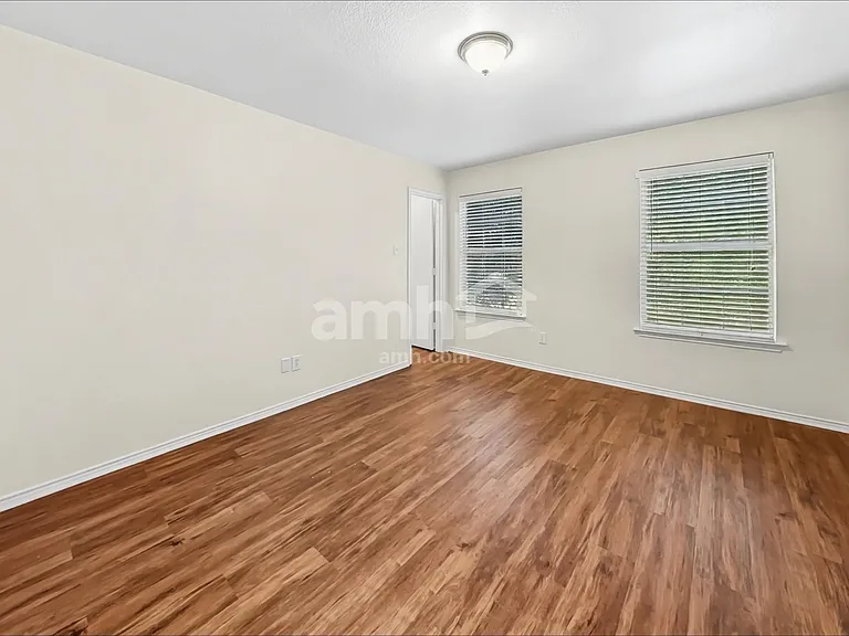 2014 Kingsbridge Dr — Photo 15