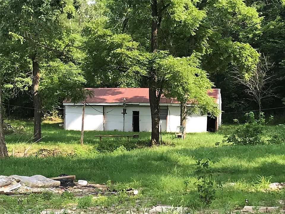 2nd image of 9829 Highway 100