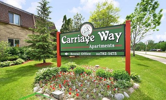 1st image of 1405 S Coachlight Dr APT 2