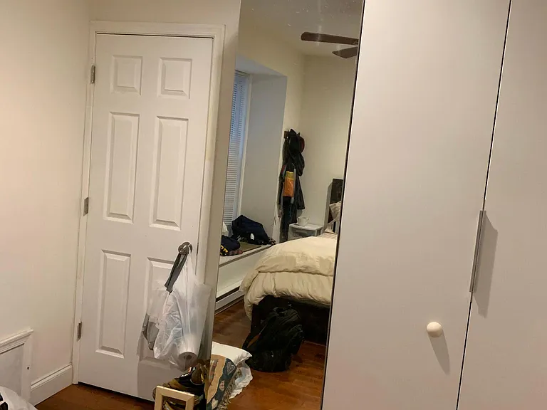 2041 Spring Garden St #1R — Photo 6