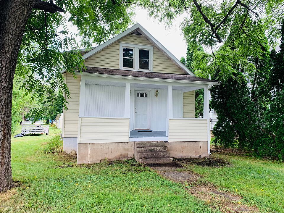 1st image of 1850 Frey Ave