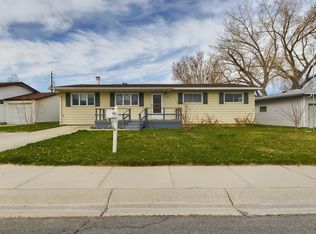 412 S 18th St, Worland, WY 82401