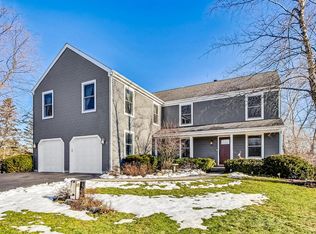 118 Stone Marsh Ln, North Barrington, IL