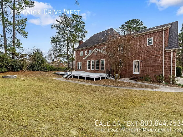 211 Kestwick Dr W — Photo 49