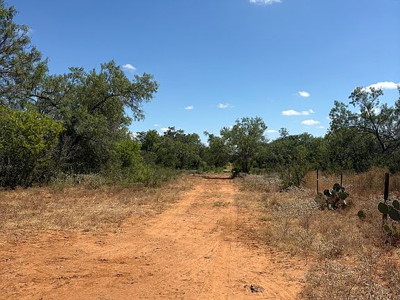 3rd image of 314 County Road