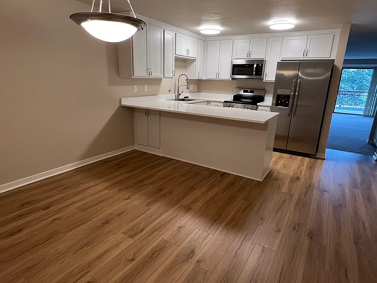 Kitchen & eating space