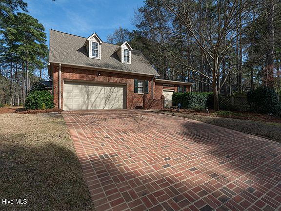 2nd image of 312 Pinewood Road