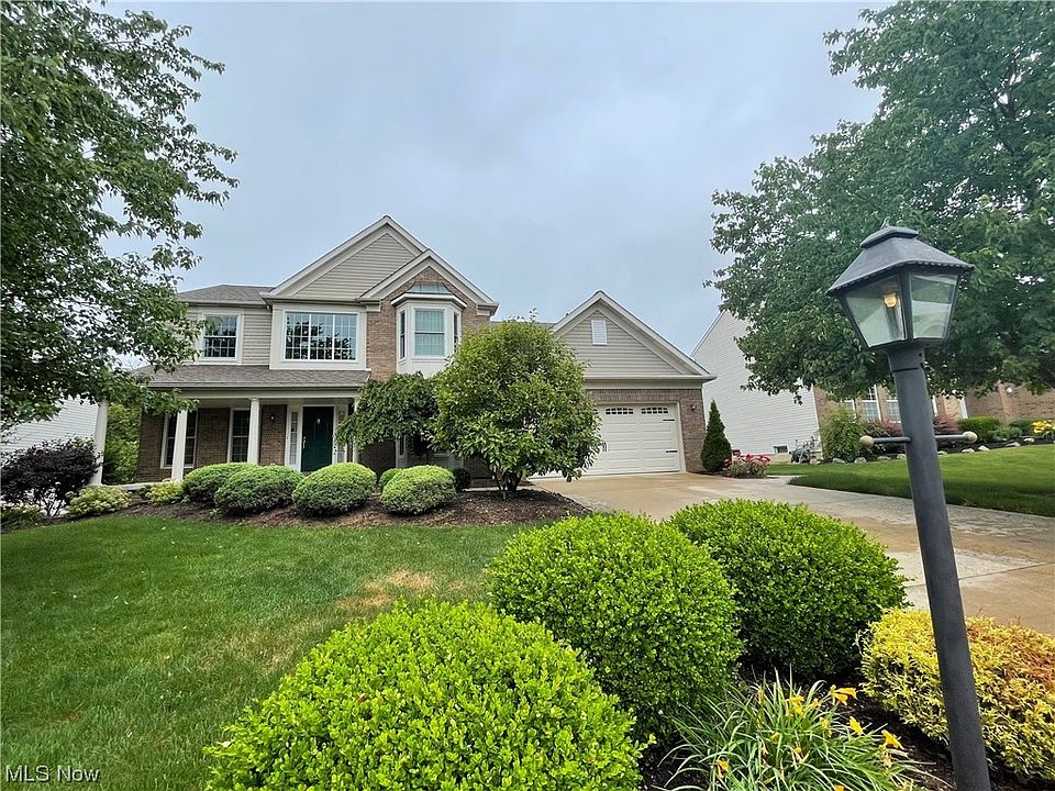 1st image of 906 Theora Dr