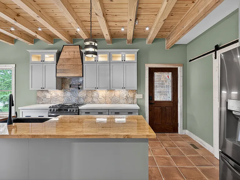 308 Acres Ct — Photo 16
