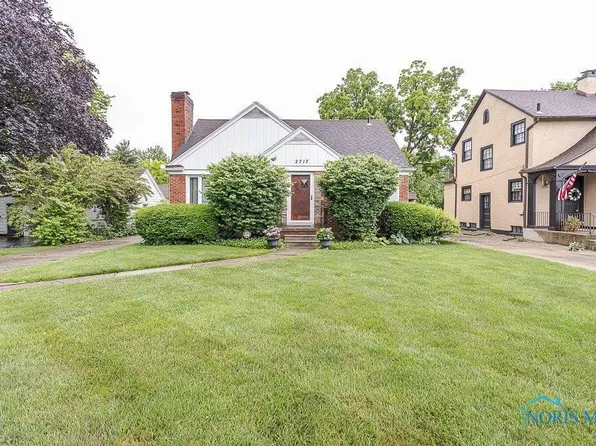 2717 Medford Dr, Toledo, OH 43614