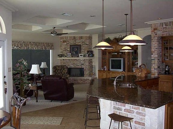 Large Family Room overlooking pool