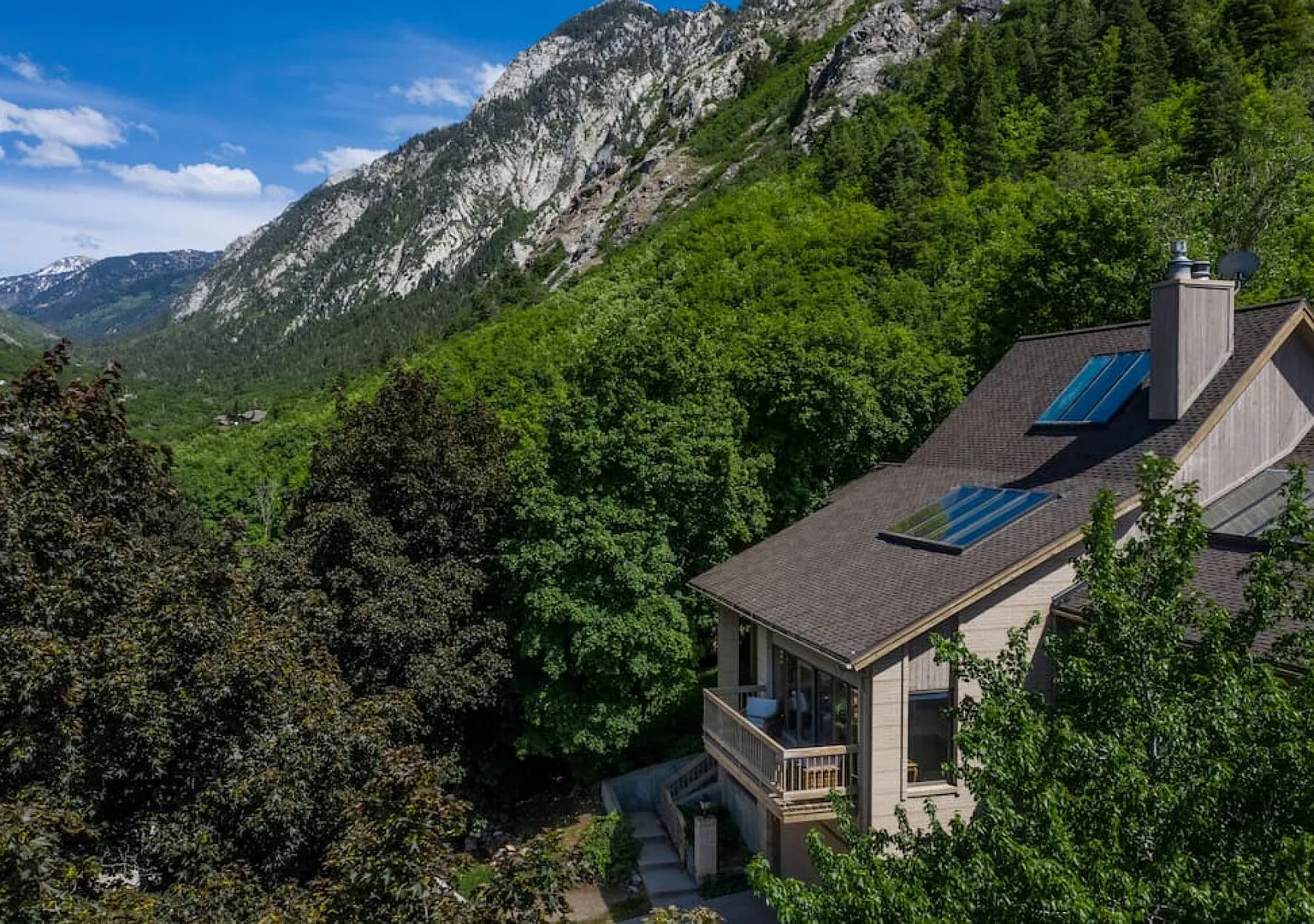 Mtn. Home-Sauna, Pool Table - Ski/Hike/Bike/Climb — Photo 1
