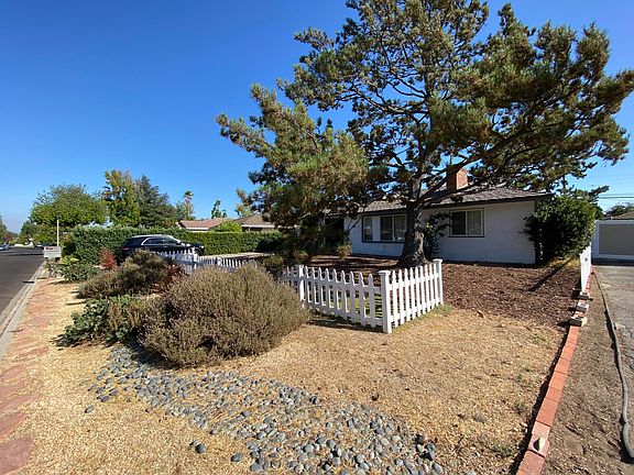 3rd image of 914 Kingsley Dr
