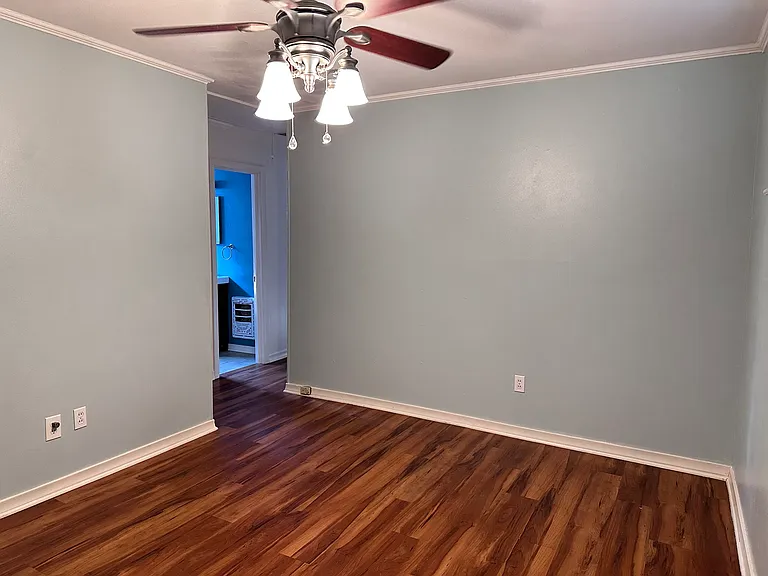 101 Narcissus St — Photo 11