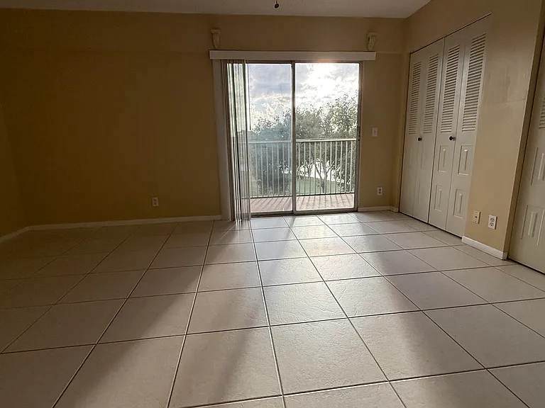400 SW 134th Way #411F — Photo 8