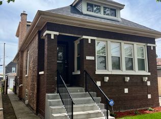 7045 S Oakley Ave, Chicago, IL 60636