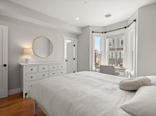 174 W 7th St #A, Boston, MA 02127