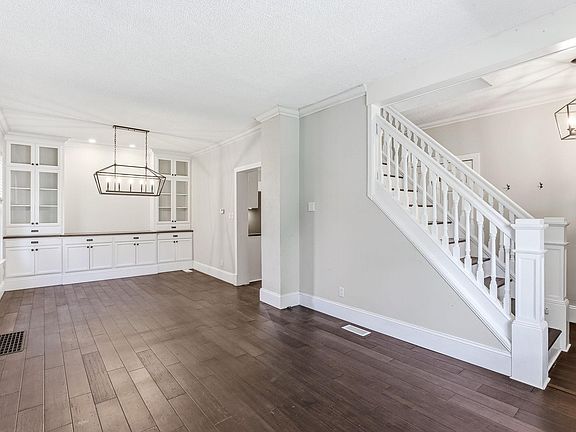 5th image of 721 Simon Ave
