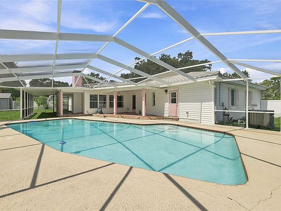 3rd image of 1361 PINELLAS ROAD