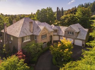 14335 Fosberg Rd, Lake Oswego, OR 97035