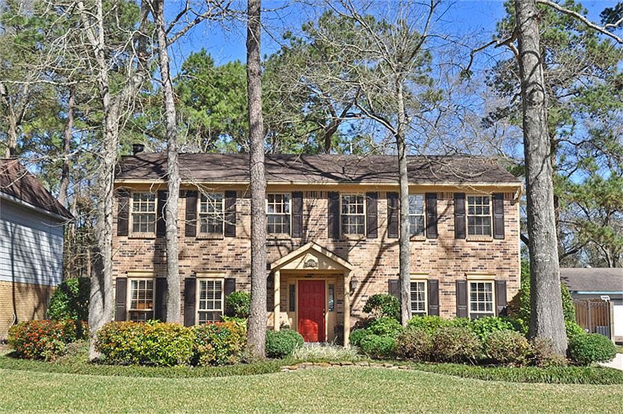 1st image of 2715 Golden Leaf Dr
