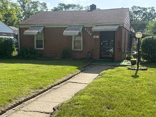 2326 Rhode Island St Photo 1