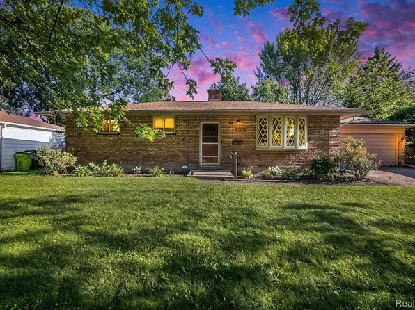 36838 Woodingham St, Clinton Township, MI 48035