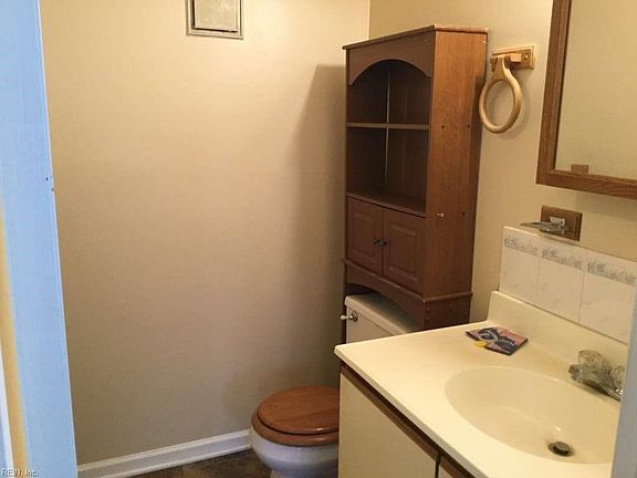5th image of 4333 Briarbush Ln
