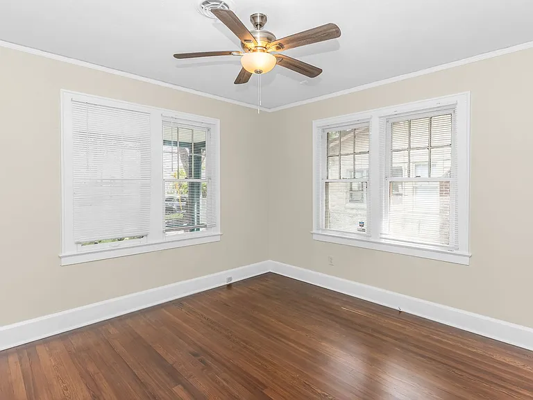 812 Harwood St — Photo 21