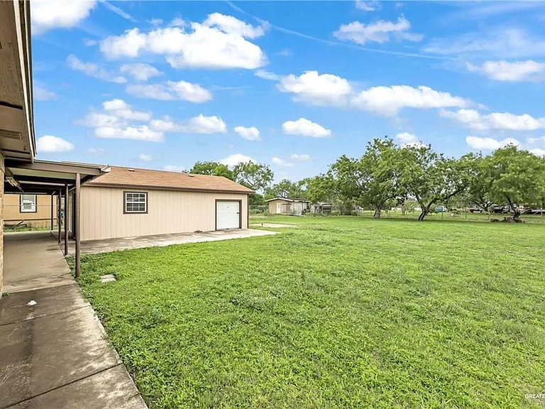 609 Via Sol Dr — Photo 20