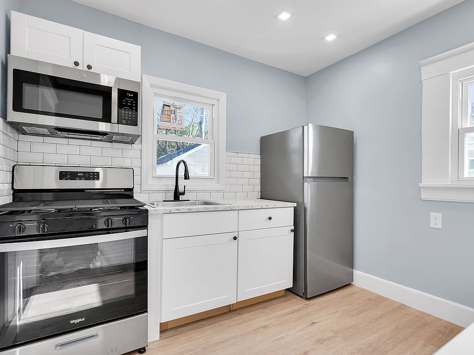 1st image of 627 River Ave