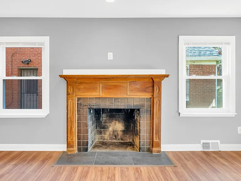 9973 E Outer Dr — Photo 9