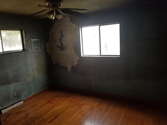 4th image of 606 S Napoleon Ave