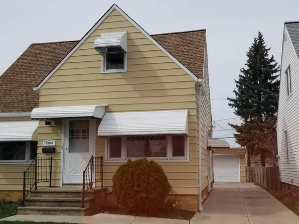 8108 Ivandale Dr, Parma, OH 44129